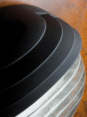 Applique Grande E27  linea palpebra tonda  nero