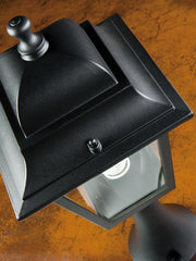 Lampada da terra in alluminio pressofuso, diffusori in vetro trasparente, altezza max 210mm, alimentazione 230V, potenza massima 100W nero