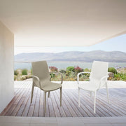 Poltroncina Nirvana polipropilene bianca effetto rattan EFFEZ