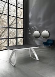 Tavolo allungabile con gambe in alluminio e top nero 170/270x90x76h cm